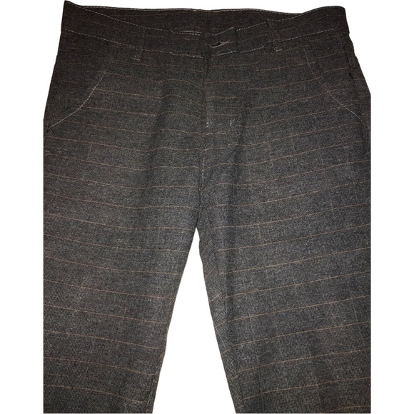 2 Pairs of Chino Pants - Picture 3 of 8